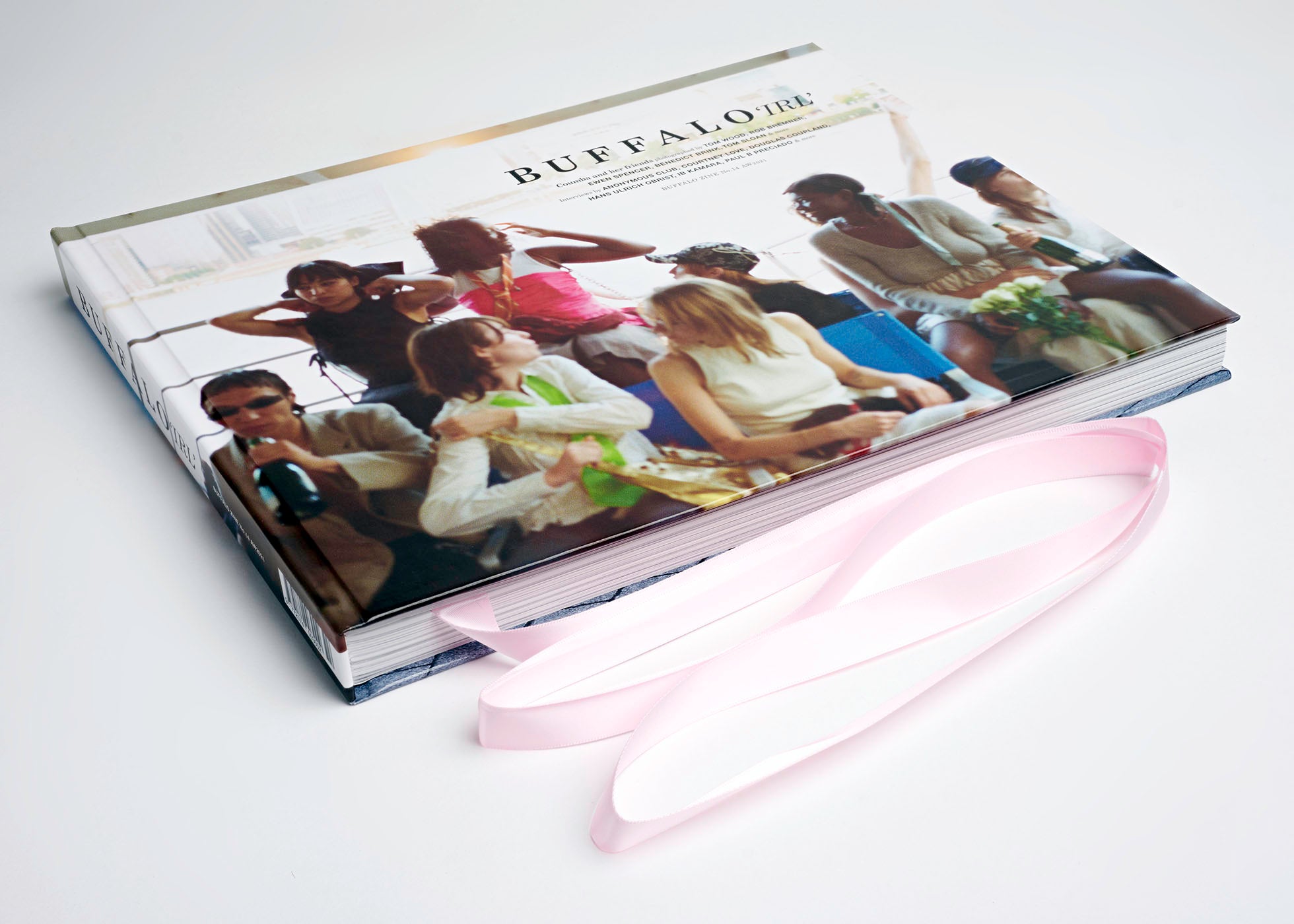 Hover ISSUE 14: BUFFALO IRL (AW’21/22)